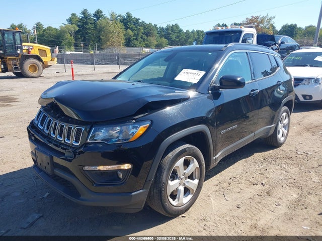 2018 Jeep Compass Latitude 4x4 მანქანა იყიდება აუქციონზე, vin: 3C4NJDBB7JT230826, აუქციონის ნომერი: 44346400