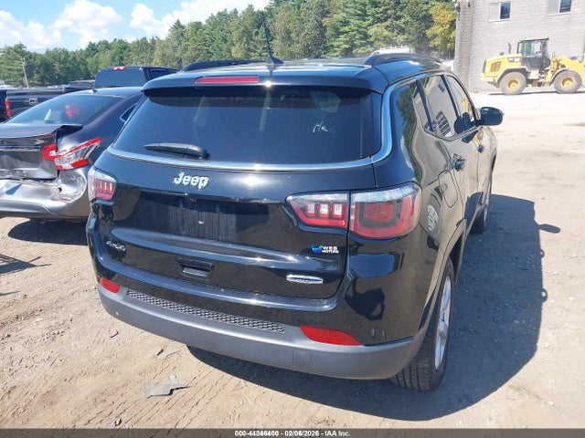 2018 Jeep Compass Latitude 4x4 მანქანა იყიდება აუქციონზე, vin: 3C4NJDBB7JT230826, აუქციონის ნომერი: 44346400