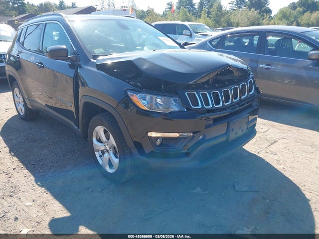 2018 Jeep Compass Latitude 4x4 მანქანა იყიდება აუქციონზე, vin: 3C4NJDBB7JT230826, აუქციონის ნომერი: 44346400