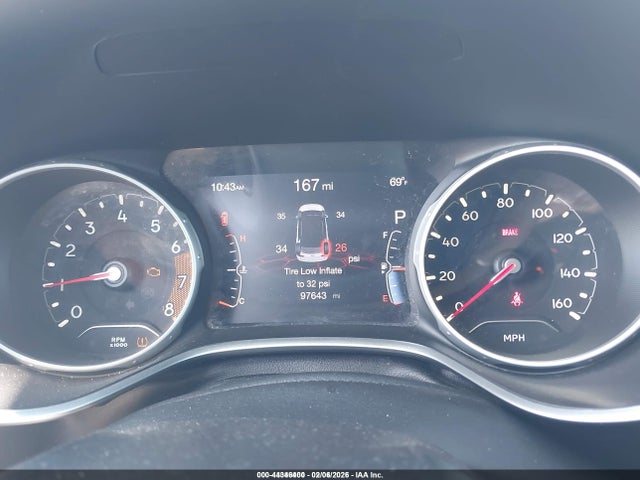 2018 Jeep Compass Latitude 4x4 მანქანა იყიდება აუქციონზე, vin: 3C4NJDBB7JT230826, აუქციონის ნომერი: 44346400