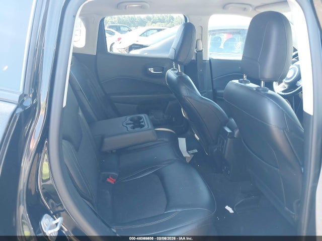 2018 Jeep Compass Latitude 4x4 მანქანა იყიდება აუქციონზე, vin: 3C4NJDBB7JT230826, აუქციონის ნომერი: 44346400