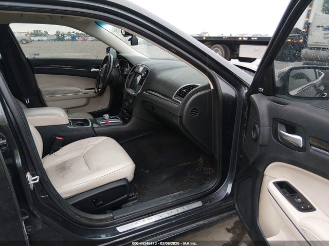 Продажа на аукционе авто 2018 Chrysler 300 Limited Awd, vin: 2C3CCAKGXJH170372, номер лота: 44346413