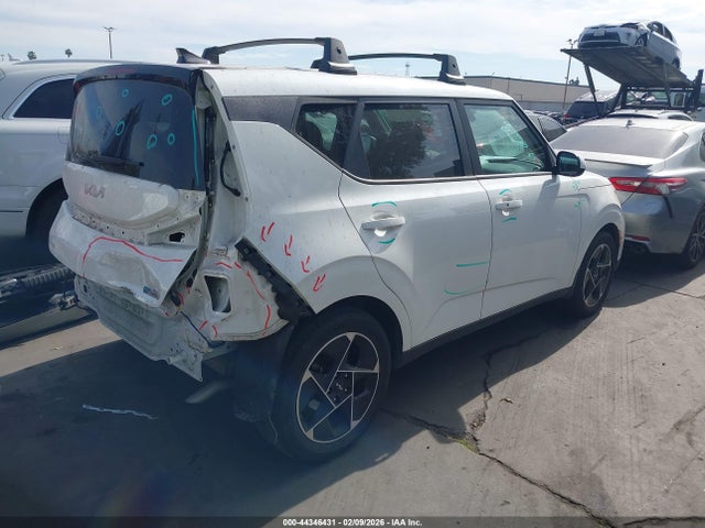 KNDJ33AU7P7854824 KIA SOUL EX