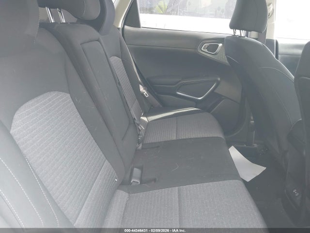 KNDJ33AU7P7854824 KIA SOUL EX