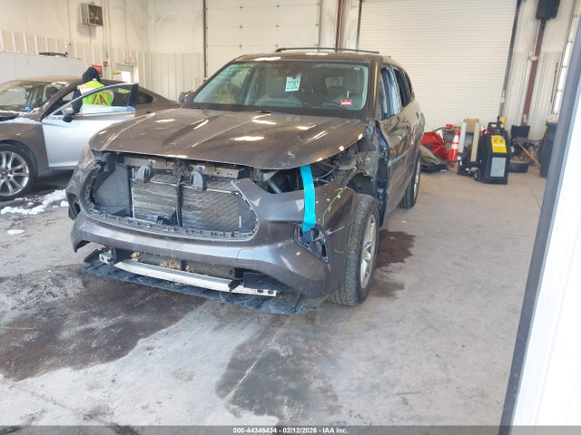 2022 TOYOTA HIGHLANDER 5TDBZRBH3NS252318 Photo 1