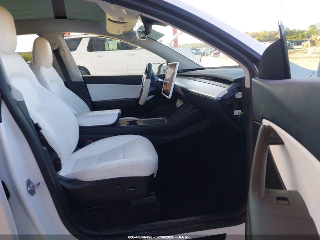 2022 TESLA MODEL Y 7SAYGDEE4NF325837 Photo 4