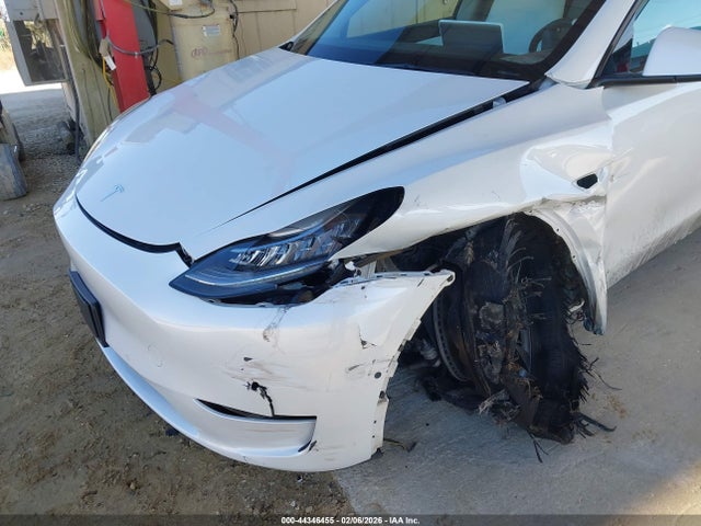2022 TESLA MODEL Y 7SAYGDEE4NF325837 Photo 5