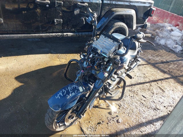 2019 HARLEY-DAVIDSON FLHXS 1HD1KRP13KB678992 Photo 1