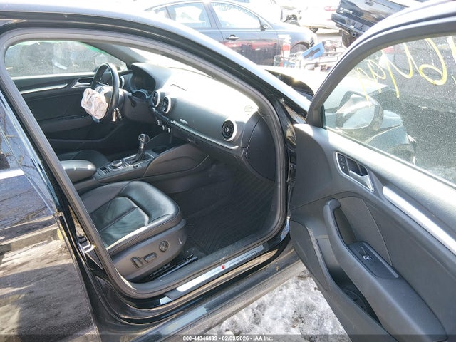 2017 AUDI A3 WAUJ8GFF0H1025615 Photo 4