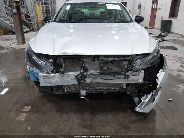 1N4BL4CV3RN363333 Nissan Altima Sr Fwd