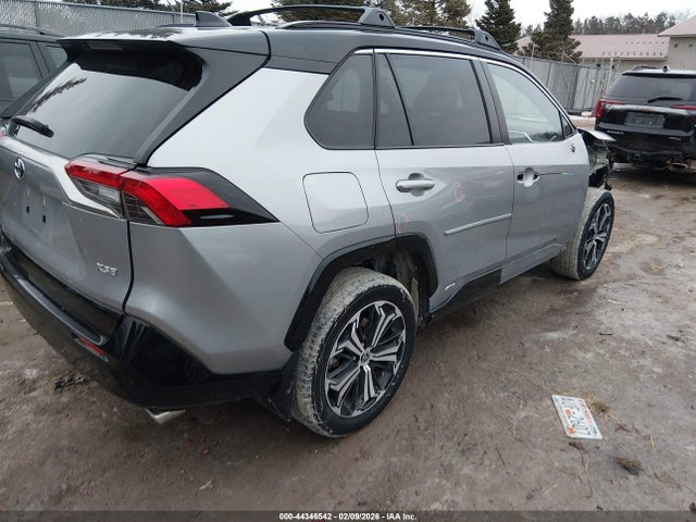 2023 TOYOTA RAV4 PRIME JTMEB3FV1PD139156 Photo 3