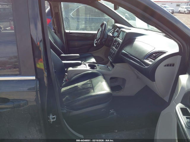2C4RDGCG5KR511273 Dodge Grand Caravan Sxt
