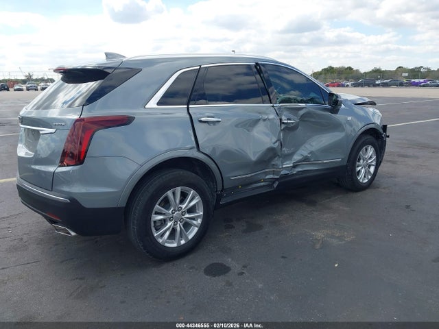 2023 CADILLAC XT5 1GYKNAR49PZ136018 Photo 3