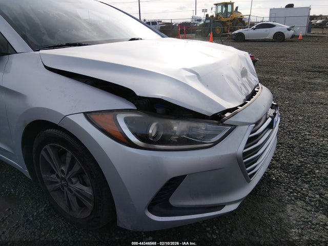 Продаж на аукціоні авто 2018 Hyundai Elantra Sel, vin: 5NPD84LF0JH230742, номер лоту: 44346568