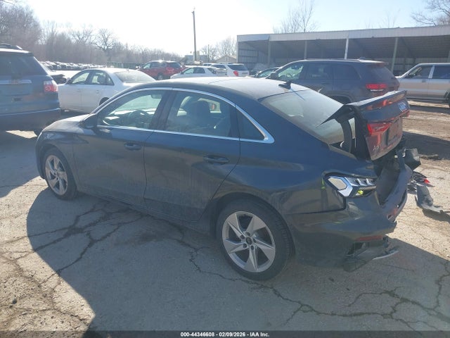 2024 AUDI A3 WAUAUDGY1RA085785 Photo 2