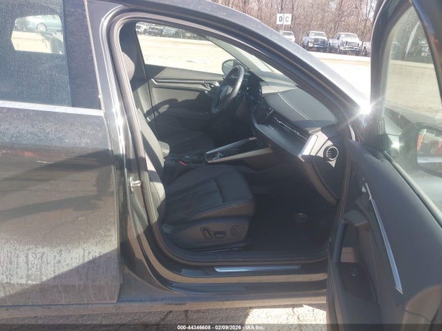 2024 AUDI A3 WAUAUDGY1RA085785 Photo 4