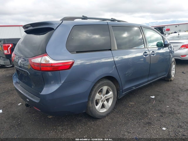 5TDKK3DCXFS619526 Toyota Sienna Le 8 Passenger