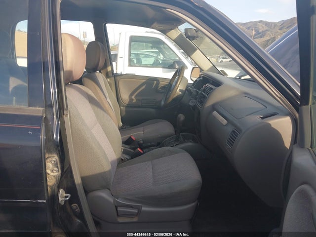 1999 CHEVROLET TRACKER 2CNBJ13C5X6924738 Photo 4