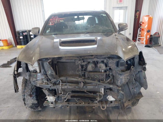 44346652 :رقم المزاد ، 3TMCZ5ANXHM104479 vin ، 2017 Toyota Tacoma Trd Sport مزاد بيع
