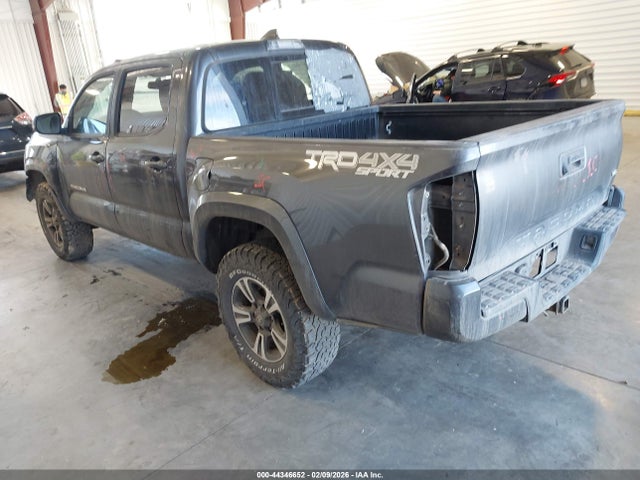 44346652 :رقم المزاد ، 3TMCZ5ANXHM104479 vin ، 2017 Toyota Tacoma Trd Sport مزاد بيع