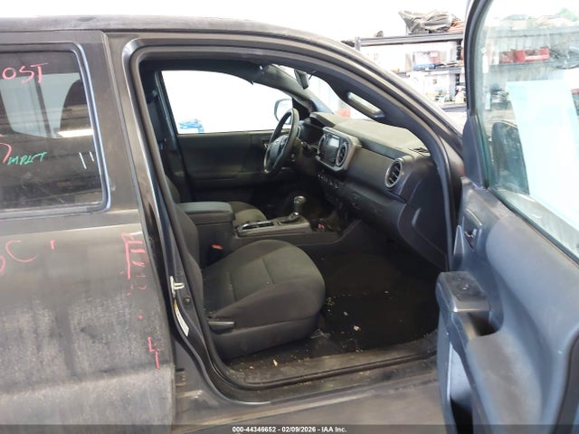 44346652 :رقم المزاد ، 3TMCZ5ANXHM104479 vin ، 2017 Toyota Tacoma Trd Sport مزاد بيع