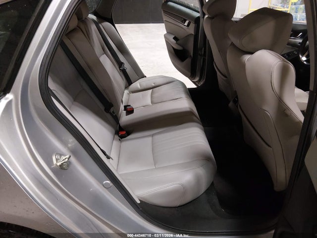 1HGCV3F9XLA007950 Honda Accord Hybrid Touring