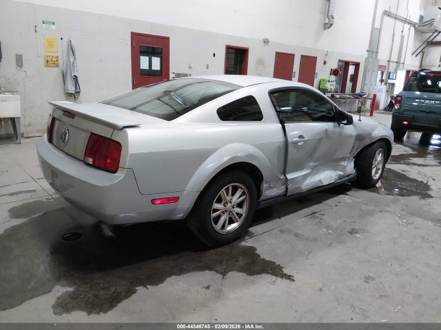 2008 FORD MUSTANG 1ZVHT80N085129999 Photo 3