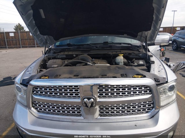 44346775 :رقم المزاد ، 1C6RR7VT5JS109494 vin ، 2018 Ram 1500 Laramie  4x4 6'4 Box مزاد بيع