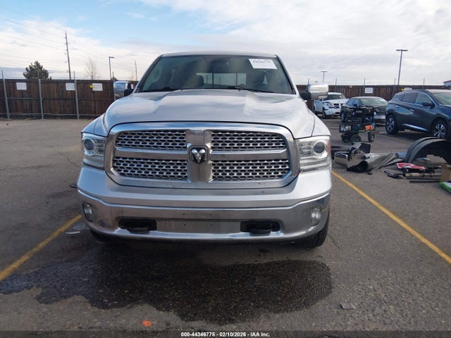 44346775 :رقم المزاد ، 1C6RR7VT5JS109494 vin ، 2018 Ram 1500 Laramie  4x4 6'4 Box مزاد بيع