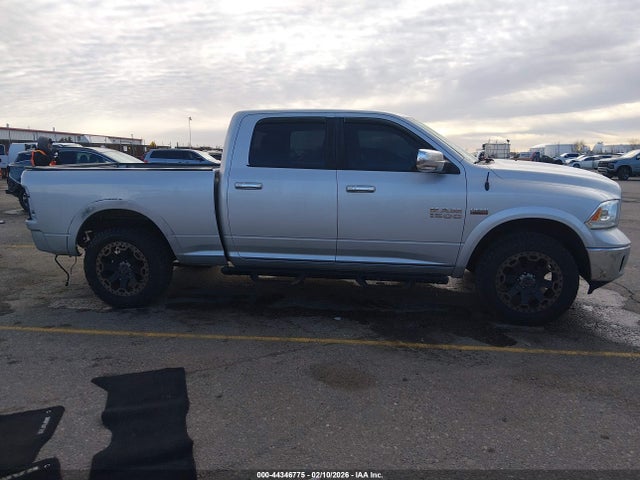 44346775 :رقم المزاد ، 1C6RR7VT5JS109494 vin ، 2018 Ram 1500 Laramie  4x4 6'4 Box مزاد بيع