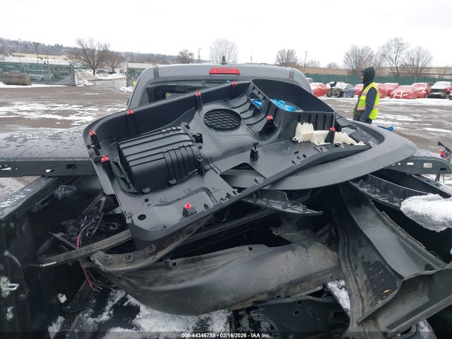 3TYSX5EN9NT011268 Toyota Tacoma Sr
