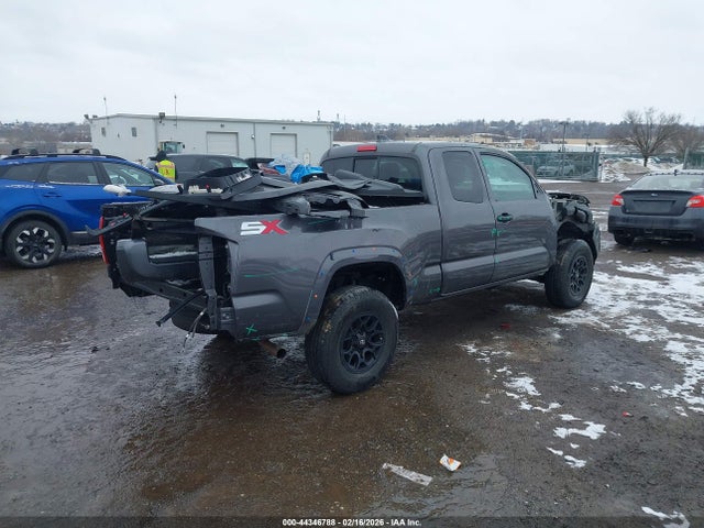 3TYSX5EN9NT011268 Toyota Tacoma Sr