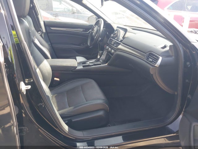 1HGCV1F35KA122437 Honda Accord Sport