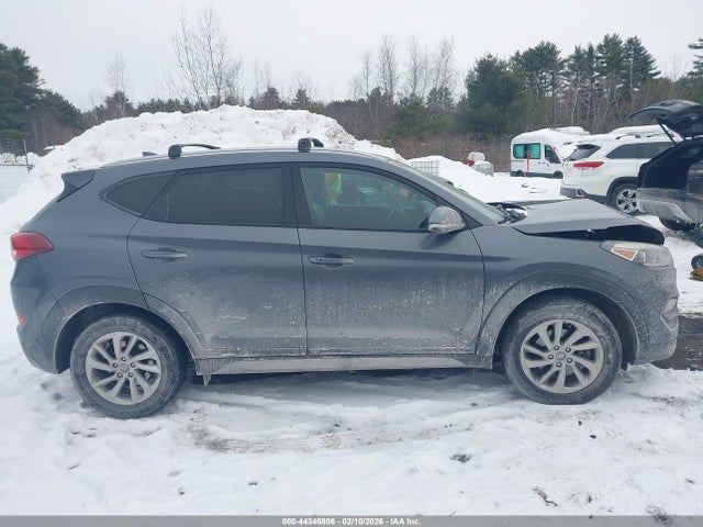 KM8J3CA49JU628823 Hyundai Tucson Sel Plus