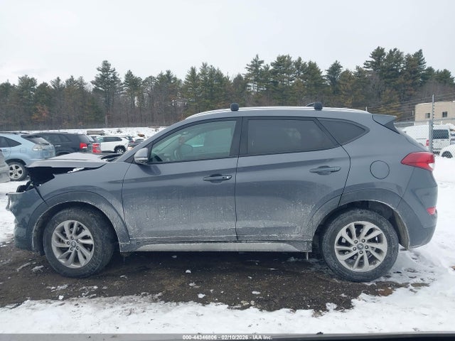 KM8J3CA49JU628823 Hyundai Tucson Sel Plus