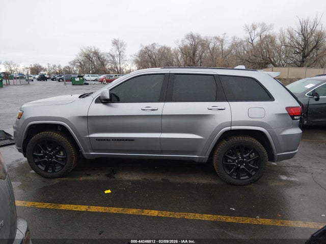 1C4RJFAG6HC881574 Jeep Grand Cherokee Altitude 4x4