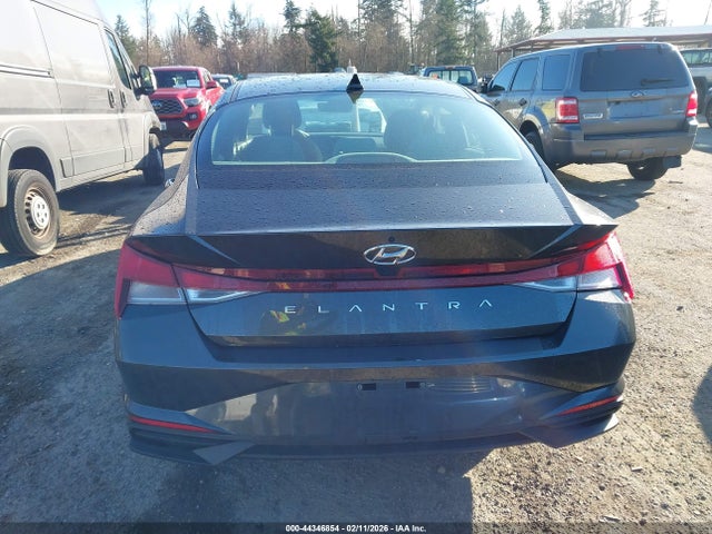5NPLS4AGXPH090684 Hyundai ELANTRA SEL