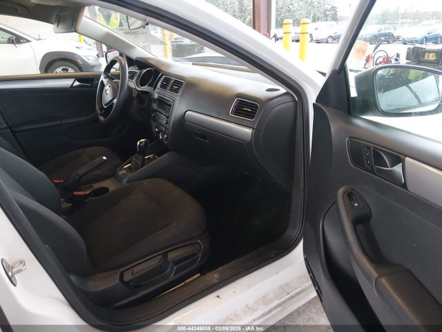 3VWD17AJ6FM295414 Volkswagen Jetta 1.8t Se