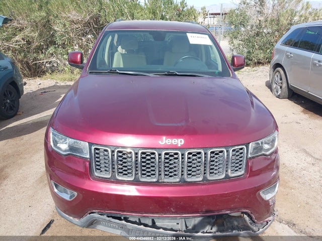 1C4RJEAG6HC647302 Jeep Grand Cherokee Laredo 4x2
