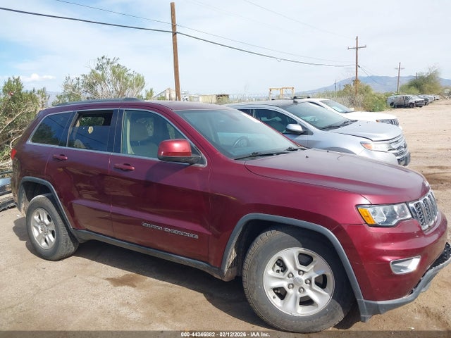 1C4RJEAG6HC647302 Jeep Grand Cherokee Laredo 4x2