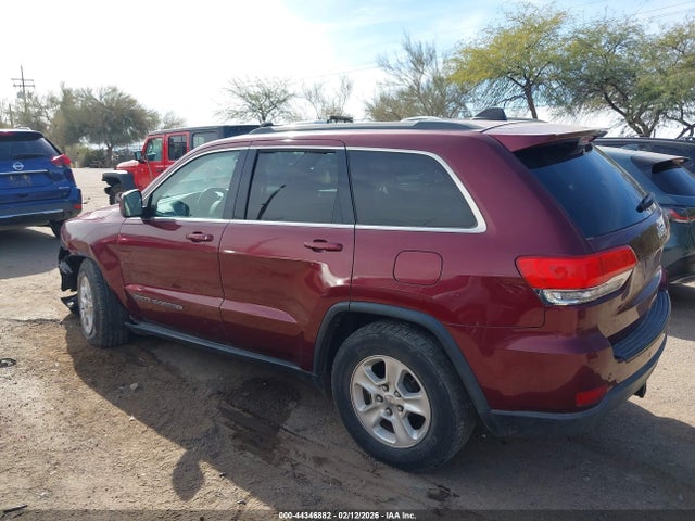 1C4RJEAG6HC647302 Jeep Grand Cherokee Laredo 4x2