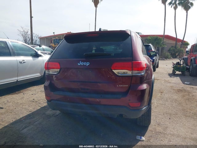 1C4RJEAG6HC647302 Jeep Grand Cherokee Laredo 4x2