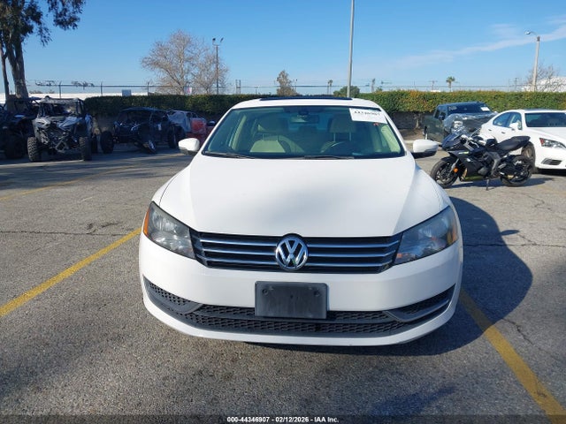1VWBT7A36EC052902 Volkswagen Passat 1.8t Se
