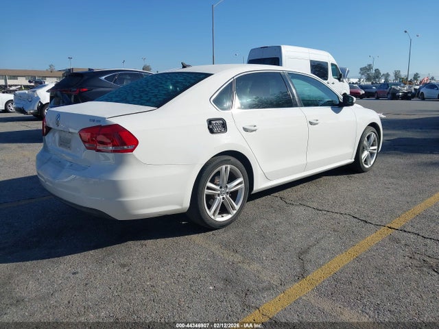 1VWBT7A36EC052902 Volkswagen Passat 1.8t Se