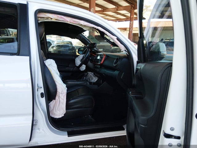 3TMAZ5CN0GM005947 Toyota Tacoma Trd Sport