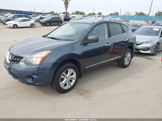 JN8AS5MT0FW163953 Nissan Rogue Select S