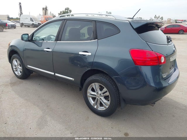 JN8AS5MT0FW163953 Nissan Rogue Select S