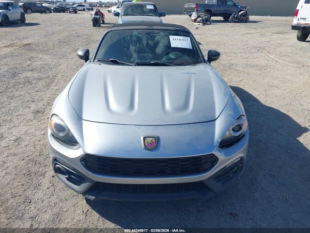 JC1NFAEKXJ0134954 Fiat 124 Spider Abarth