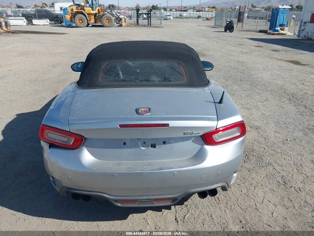 JC1NFAEKXJ0134954 Fiat 124 Spider Abarth