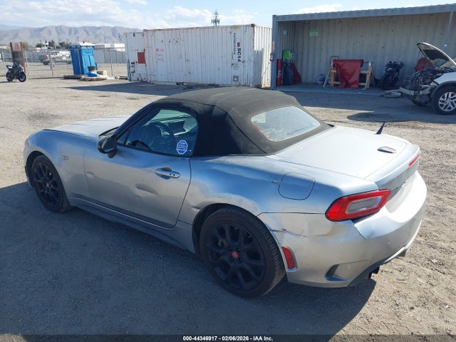 JC1NFAEKXJ0134954 Fiat 124 Spider Abarth
